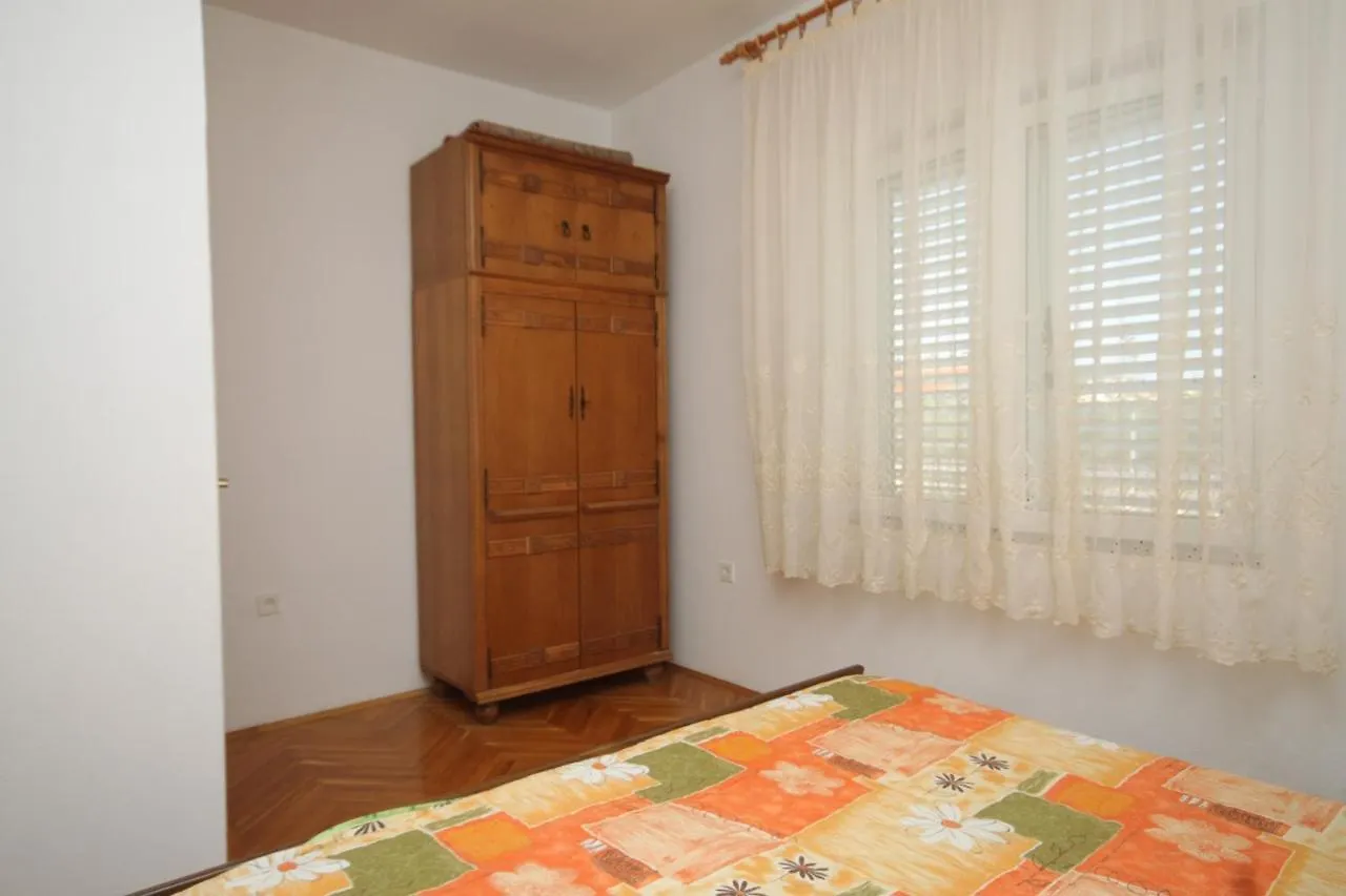 Apartment Kukljica 8277C 0*,  Croatia