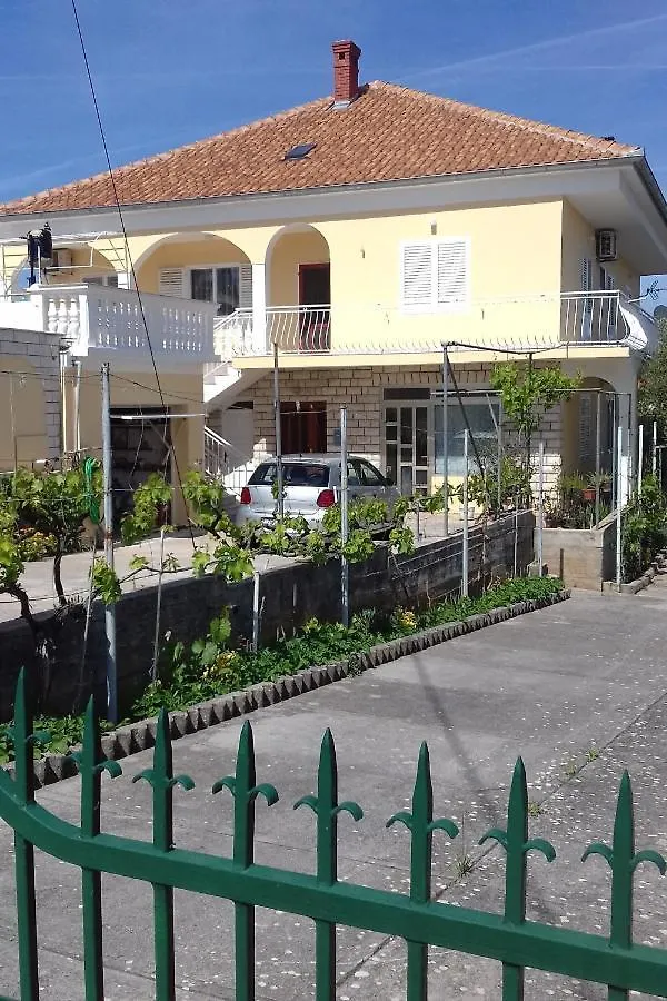Apartment Kukljica 8277C